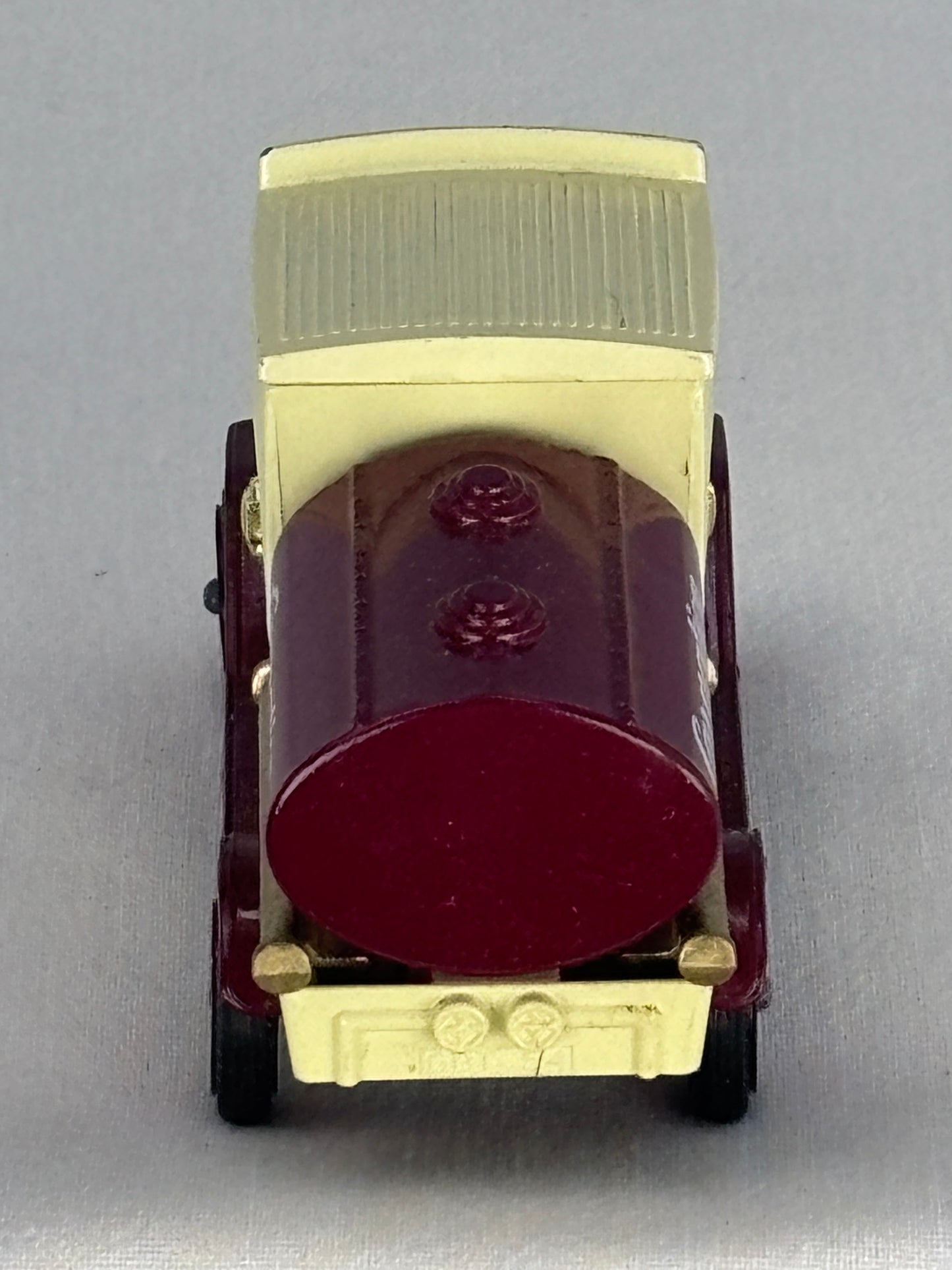 Matchbox Models of Yesteryear Y-3 – 1912 Ford Model T “Carnation” – Boxed
