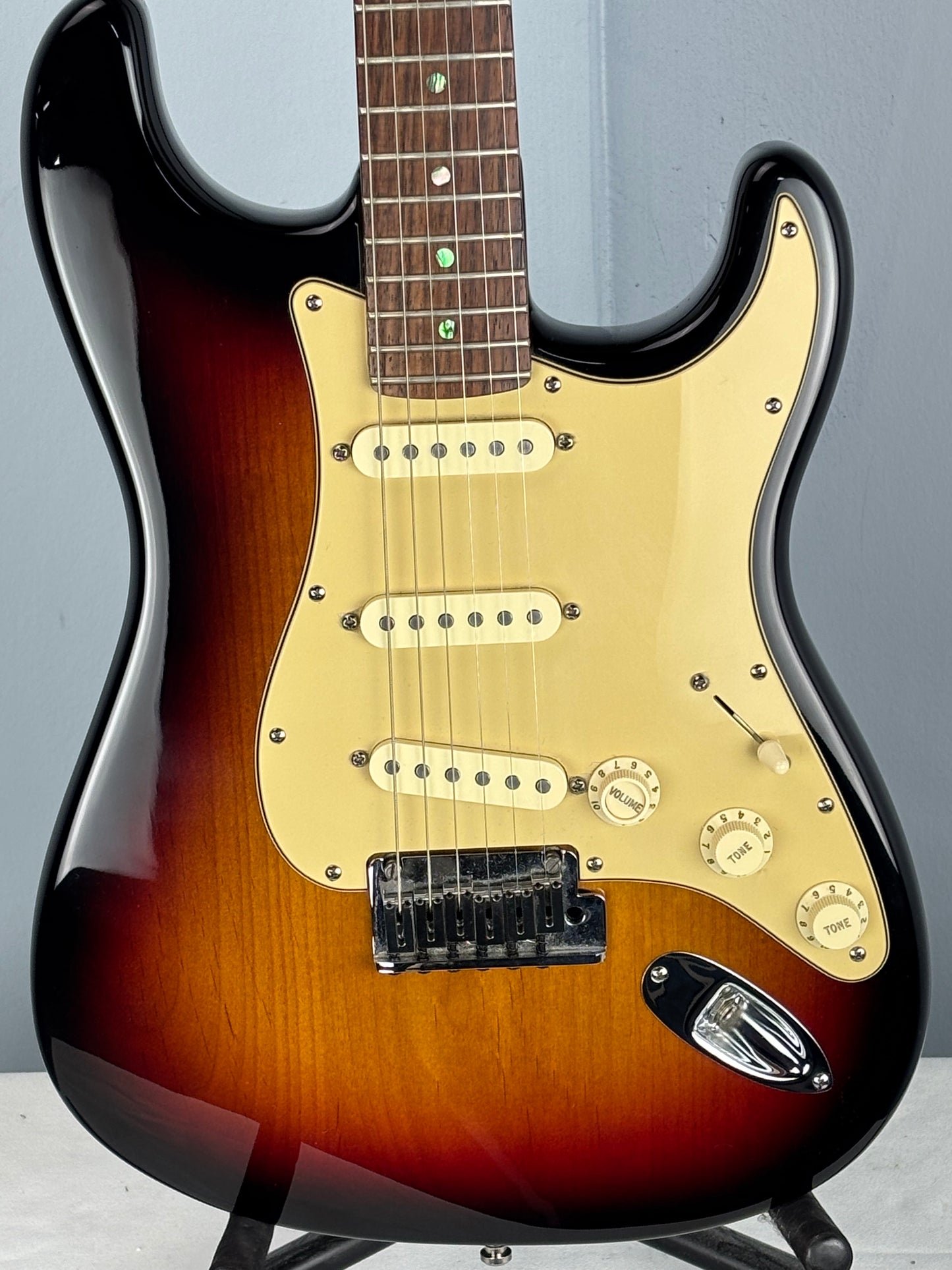Fender Stratocaster - Made in USA - 2005 - Tobacco Burst - Mint Condition!