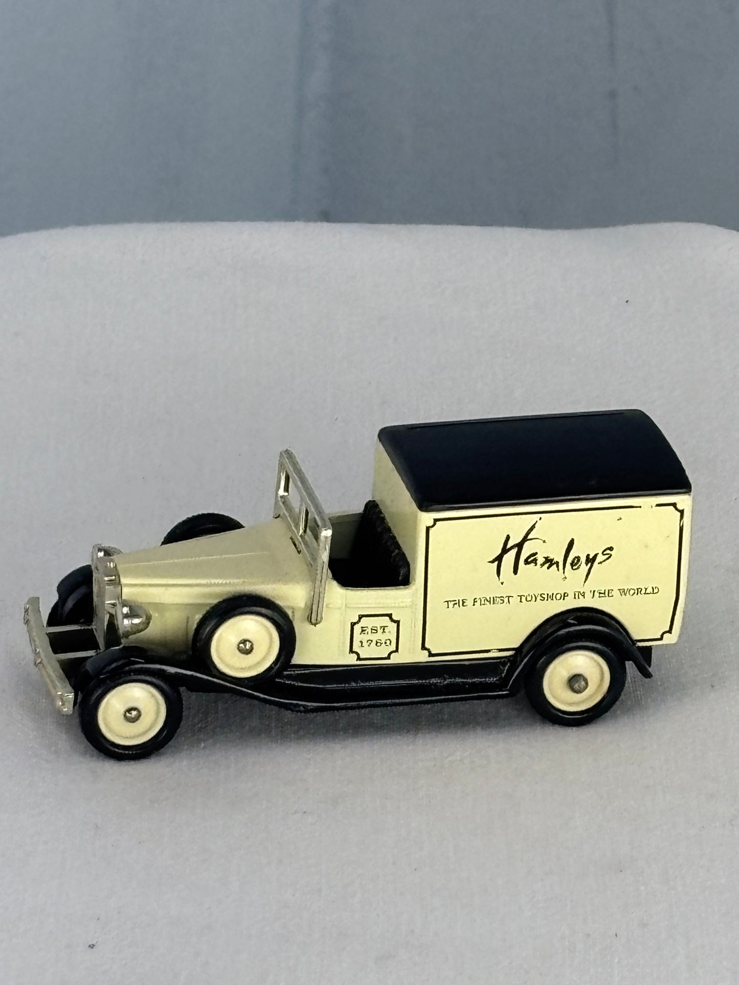 Lledo “Days Gone” Hamleys Die-Cast Van – Boxed