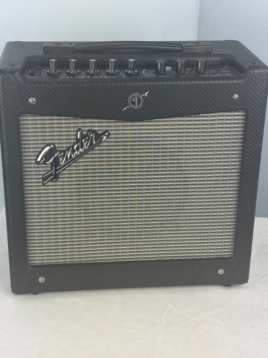 Fender Mustang I Guitar Amplifier – 20W Modeling Combo w/ Effects & USB