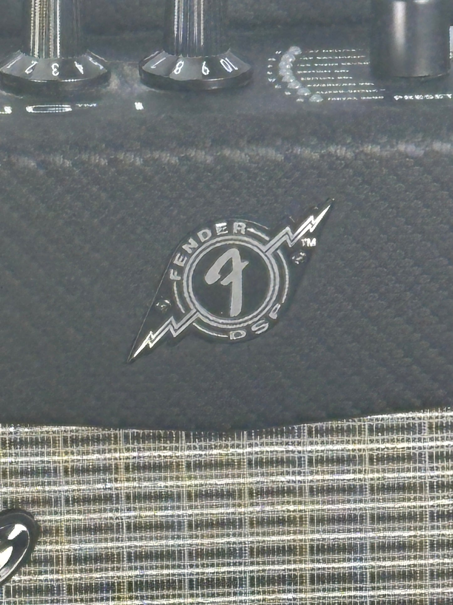 Fender Mustang I Guitar Amplifier – 20W Modeling Combo w/ Effects & USB