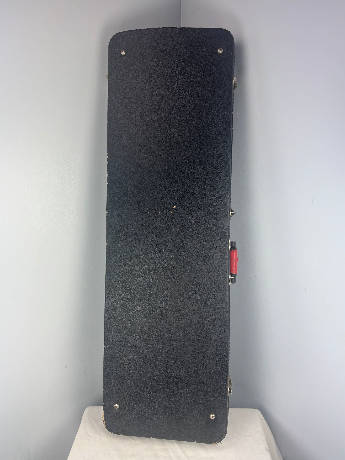 TKL Hard Shell Guitar Case – ES-335 / Gibson Midtown Style – Black w/ Gray Plush Interior