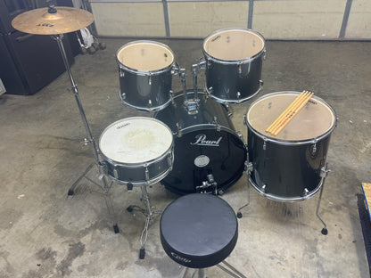 Pearl Forum Series 5-Piece Drum Kit with Hardware, Zildjian ZBT Cymbal, PDP Pedal & Throne