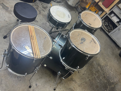 Pearl Forum Series 5-Piece Drum Kit with Hardware, Zildjian ZBT Cymbal, PDP Pedal & Throne