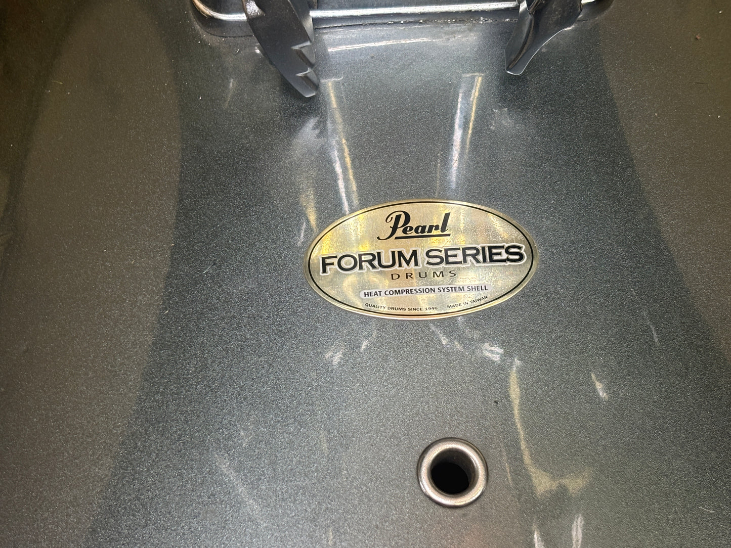 Pearl Forum Series 5-Piece Drum Kit with Hardware, Zildjian ZBT Cymbal, PDP Pedal & Throne