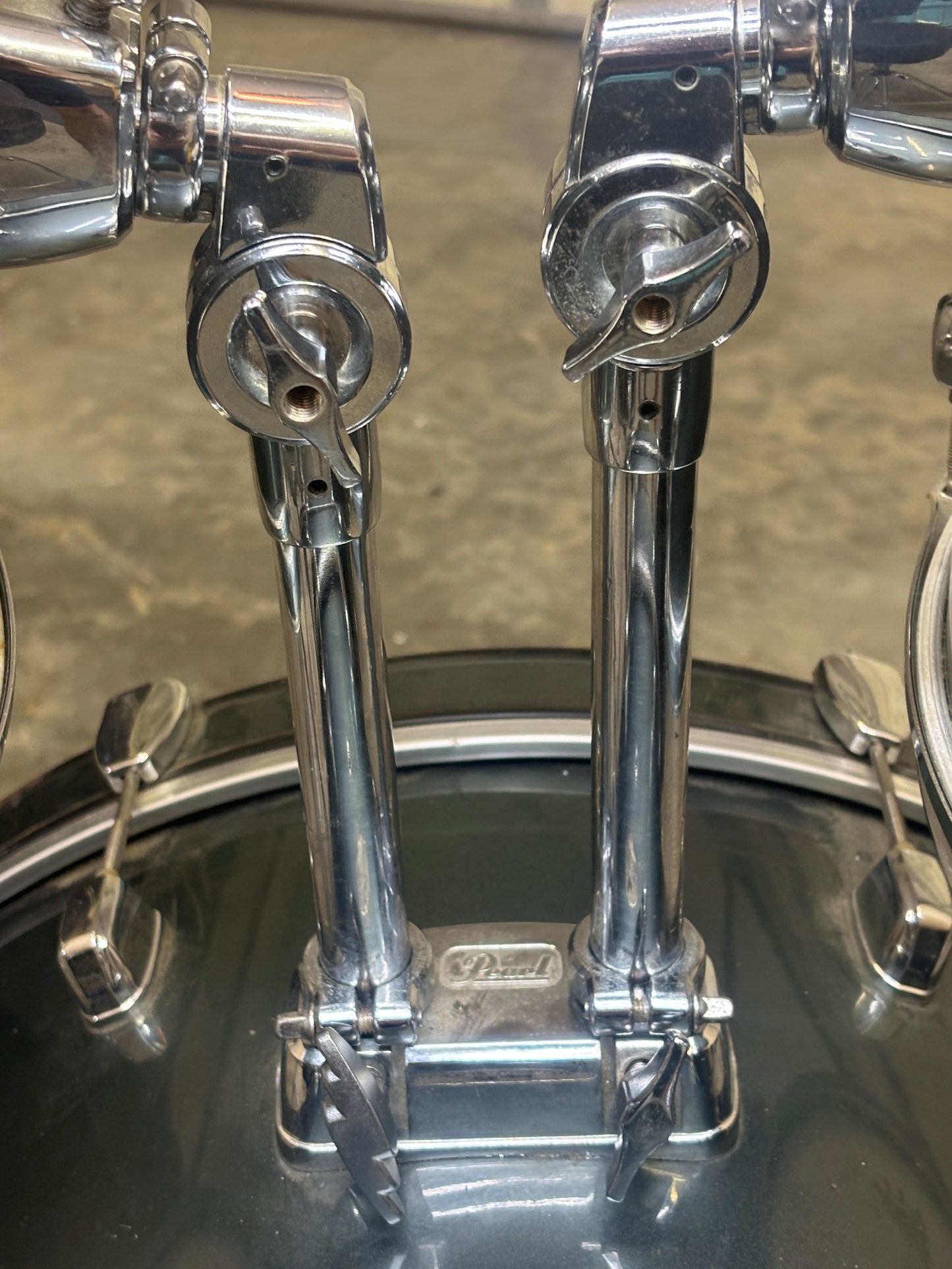 Pearl Forum Series 5-Piece Drum Kit with Hardware, Zildjian ZBT Cymbal, PDP Pedal & Throne
