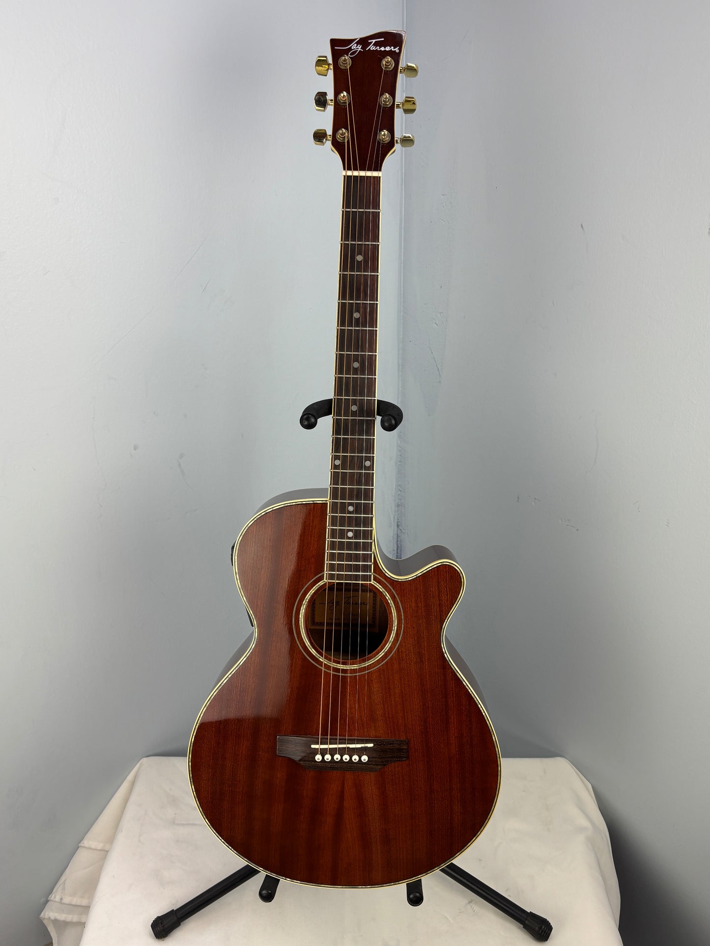 Jay Turser JTAC-50EQ Acoustic-Electric Cutaway Guitar w/ Brand New Great Divide Gig Bag