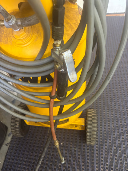 DeWalt 15-Gallon 200 PSI Vertical Air Compressor – Hose & Inflator Included
