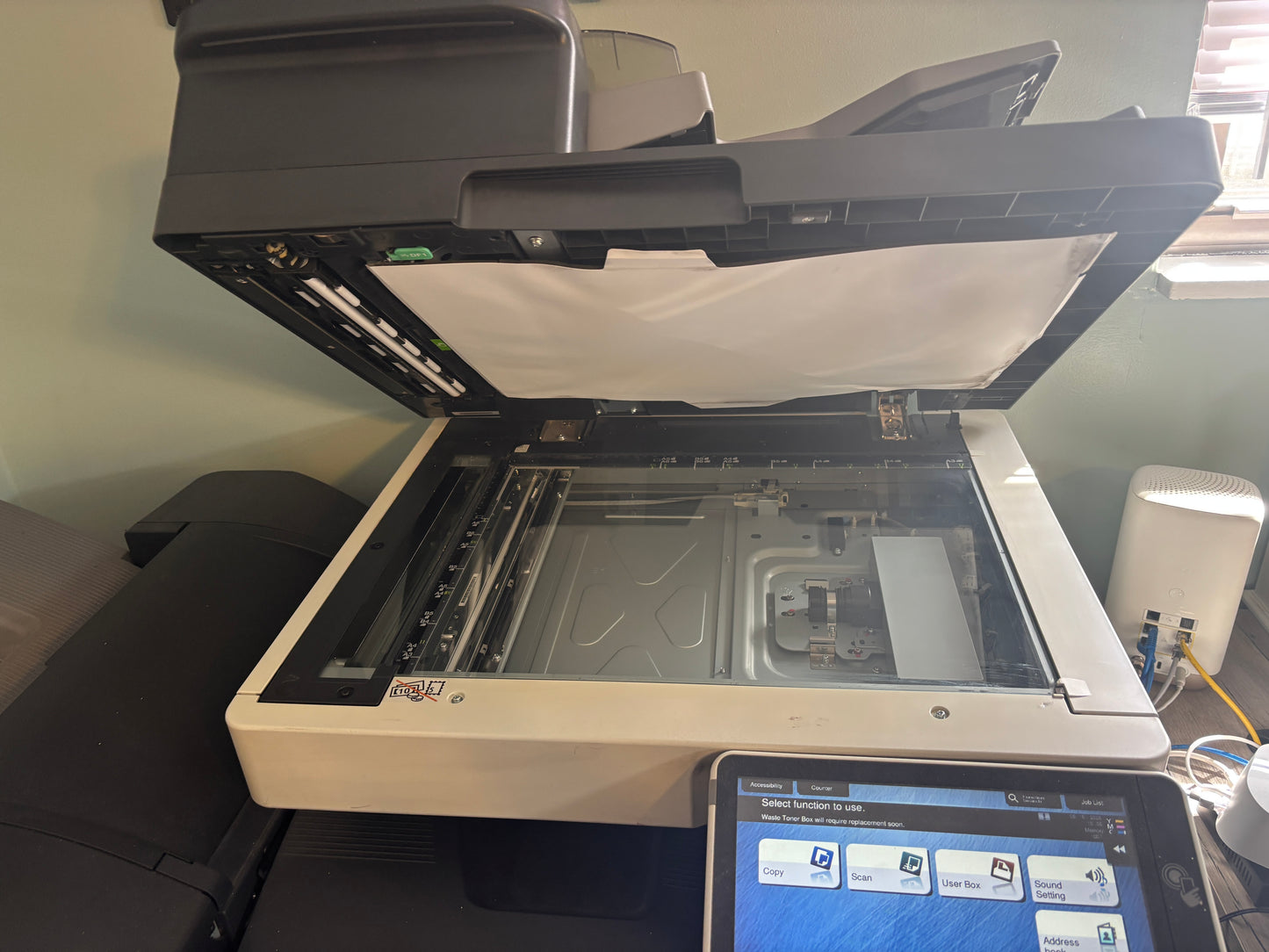 Konica Minolta bizhub C558 Commercial Color Copier / Printer / Scanner with Booklet Finisher – Fully Functional