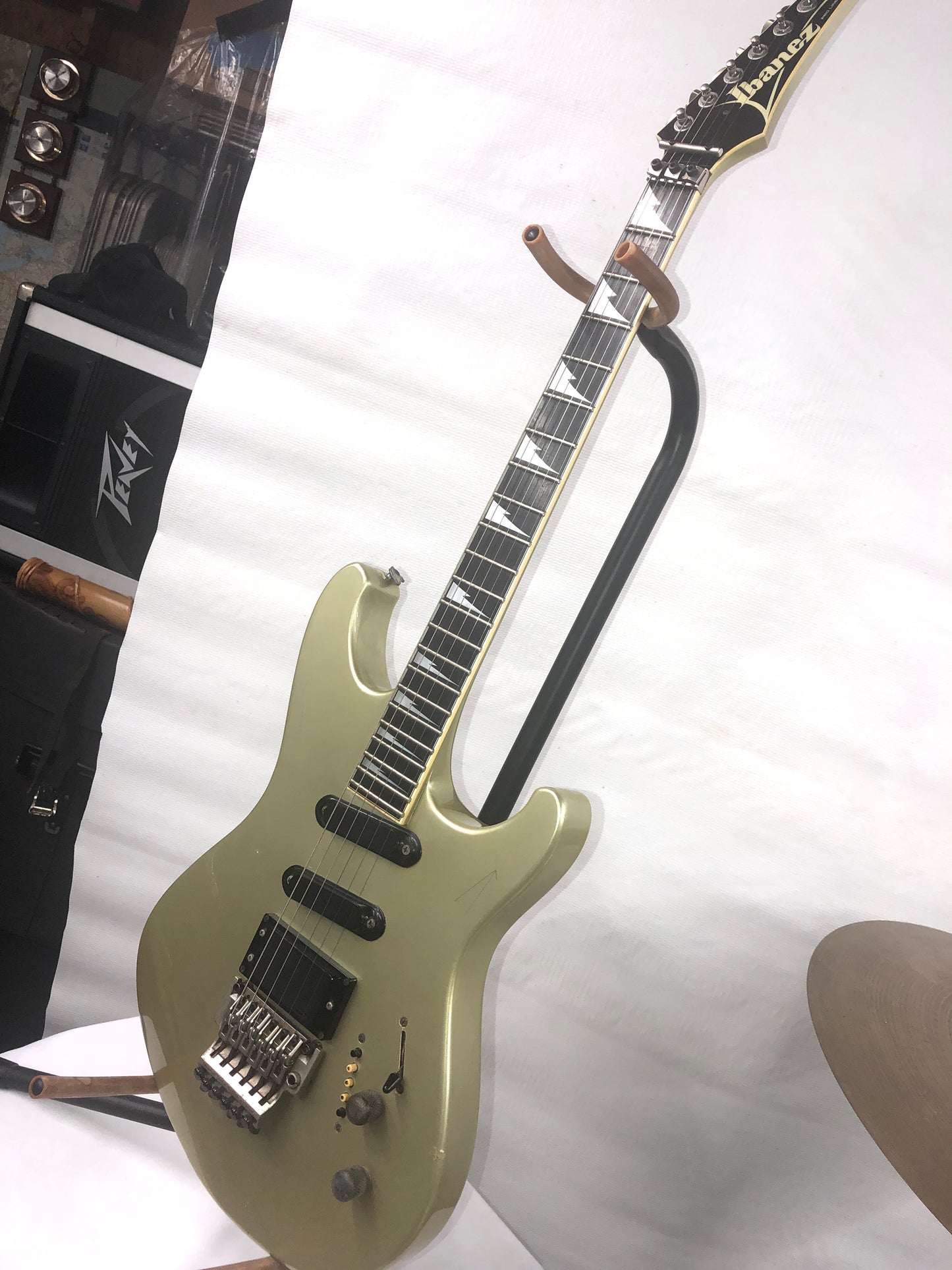 1986 Ibanez PL2550 Pro Line – Gold Pearl – Japan – Neck-Thru – Original Case